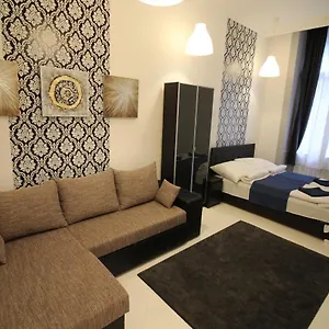 VÁCI Fashion Street Apartment Appartement Boedapest
